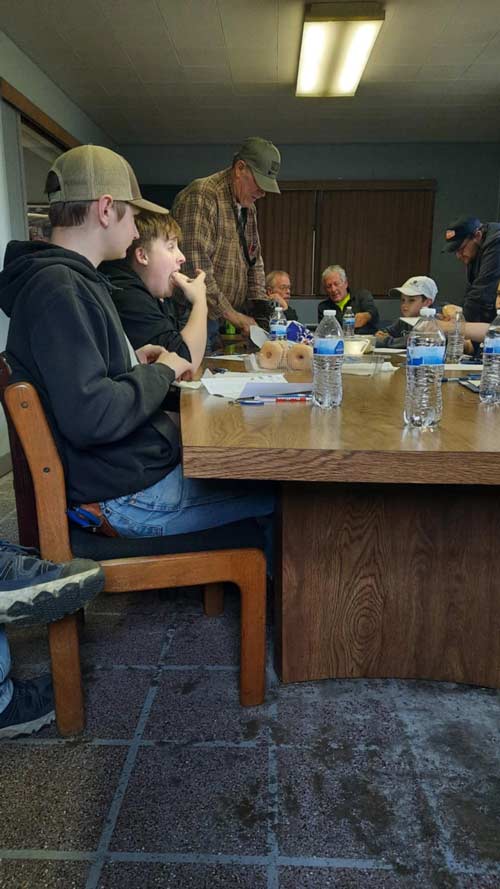 4H-ers enjoy donuts at Wiers International Trucks Logansport